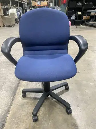 Pre-Owned Rally Office Chair by Steelcase-20 Available