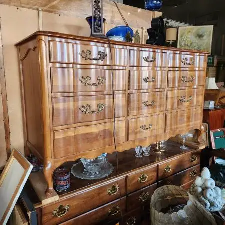 Vintage French Provincial 9-Drawer Dresser