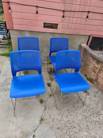 4 Pieces SitOnIt Seating Lumin Chair Indoor/Outdoor Metal/Plastic Blue
