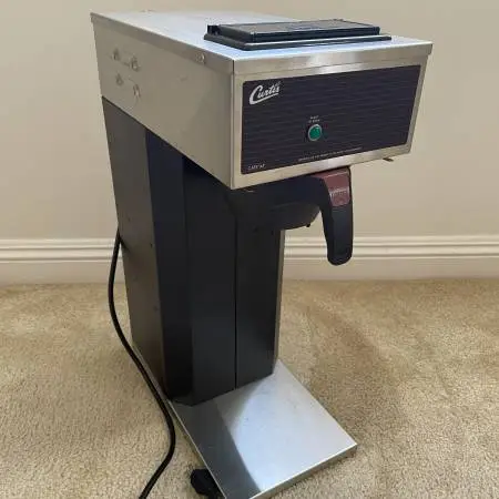 Wilbur Curtis Café AP commercial pour-over coffee brewer