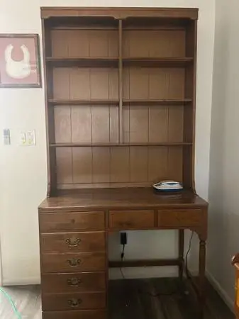 Ethan Allen Desk w/shelf top