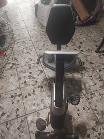 Stationary recombinant exercise bike
