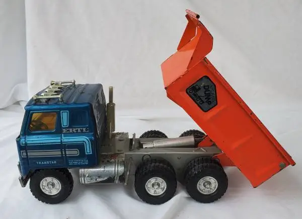 1970’s ERTL International Transtar Automatic Hydraulic Dump Truck Toy
