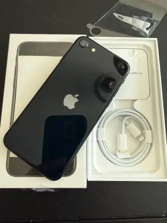 iPhone SE 3rd 64GB