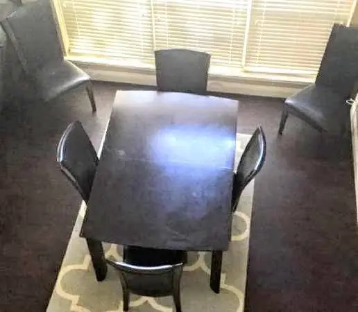 🌸MODERN DINING TABLE PLUS LEAF BLACK SEATS 6-8 🌸  NEED GONE ASAP
