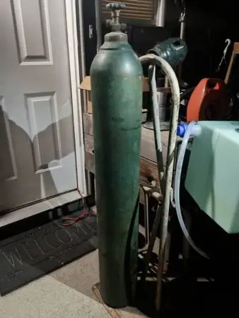 Large Oxygen Tank