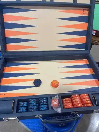 NEW FIRST TRUST PRO BACKGAMMON SET