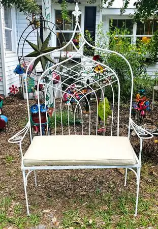 White Metal Garden Arbor Bench
