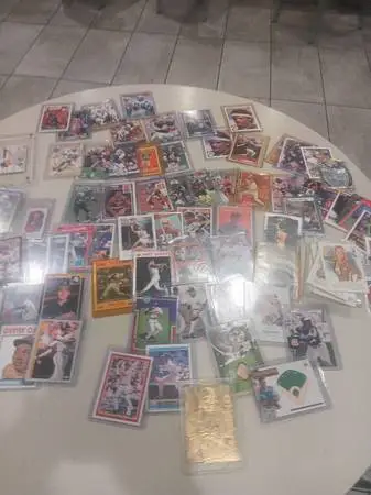 Vintage Baseball Cards Lot an More