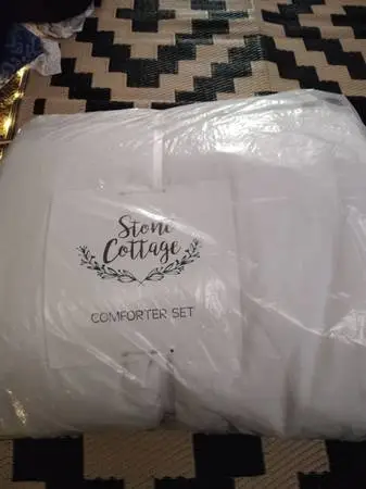 Stone cottage king size comforter brand new