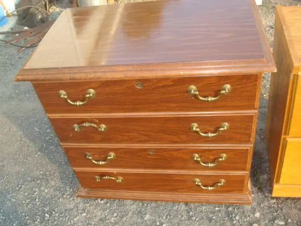 wooden 2 drawer lateral file cabinet
