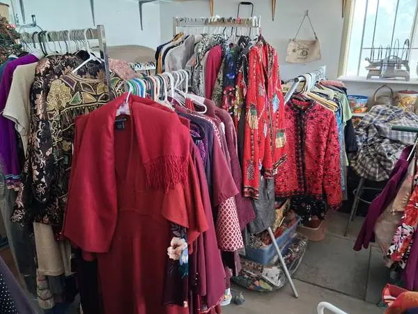 To much CLOTHING to list!!