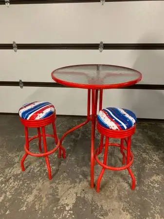 Red white blue Pub table with 2 stools Glass top