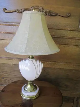 Striking Art Deco Lamp