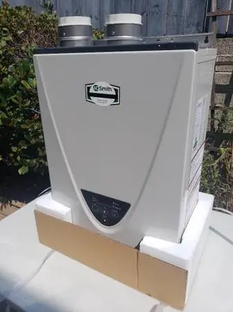 A.O. Smith Signature Series 8-GPM 180000-BTU Indoor Natural Gas Tankl