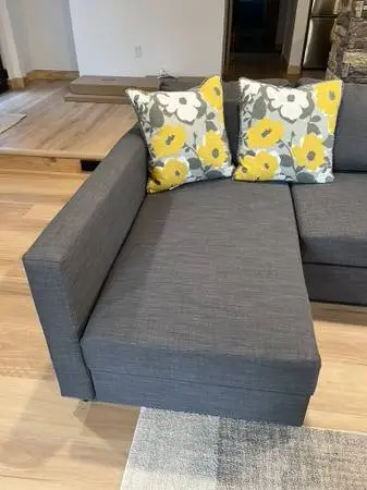 EXCELLENT 3-seat sleeper sofa bed/couch