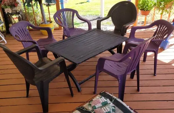 6 chairs