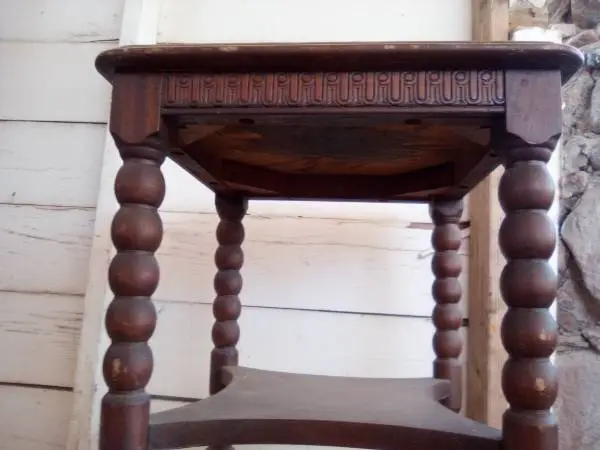Magazine/Plant Stand