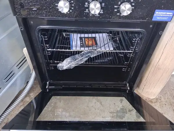 Electric oven