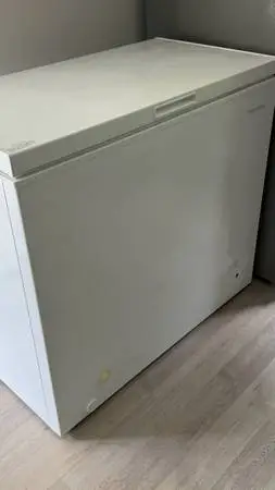 Insignia Chest Freezer – Good Condition