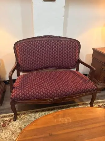 vintage/antique settee/sofa/couch