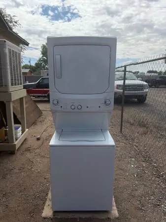 GE 26 Inch Electric 220 Plug Stacked Washer And Dryer Set For Sale