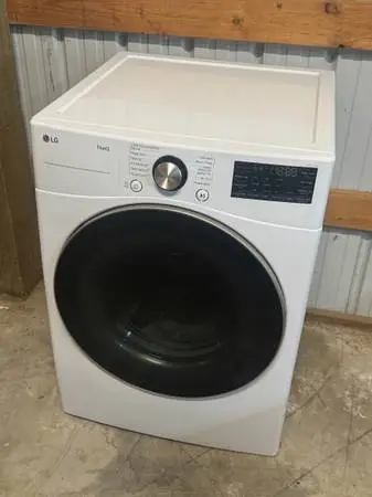 LG 7.4 cu. ft. Ultra Large Capacity Smart Front Load Gas Dryer