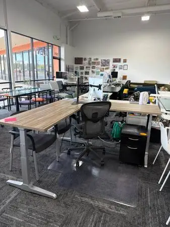 WORKRITE 72x72 L-SHAPE HEIGHT ADJUSTABLE DESK