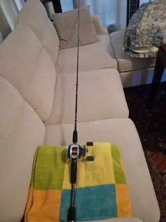 ⭐️ABU GARCIA BLUE MAX 6.2:1 GEAR RATIO ROD & REEL COMBO.⭐️