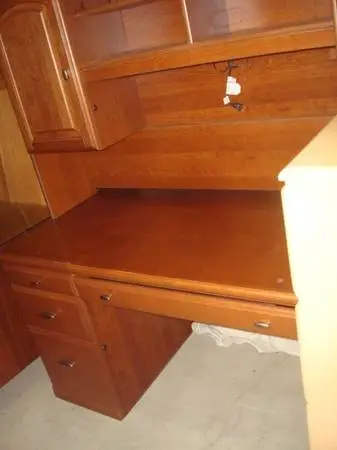 nice 2 pc desk