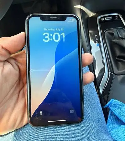 Apple iPhone XR | Black | 64GB | Unlocked