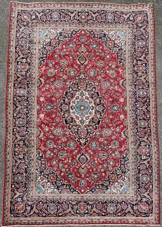 ANTIQUE PERSIAN KASHAN HAND KNOTTED RUG, 8.0 x 11.7