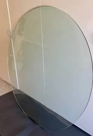 Round Glass Table Top in great condition Top Only 48 inch diameter