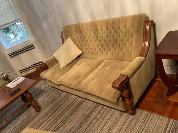 Classic Solid Wood Sofa – Excellent Condition