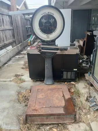 Toledo antique scale