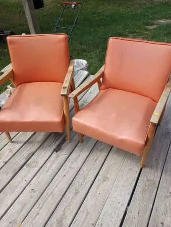 vintage leather chairs