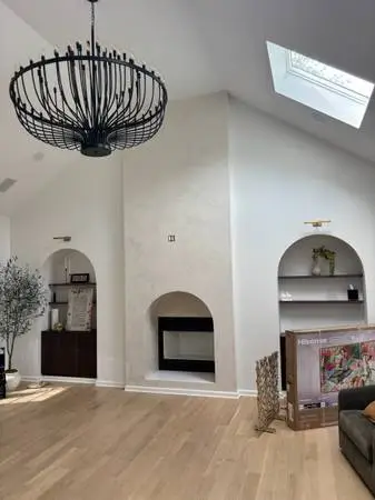 Commercial and residential painting(painter) decorative painting