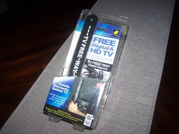 Free Digital and HDTV Antenna (as seen on TV)
