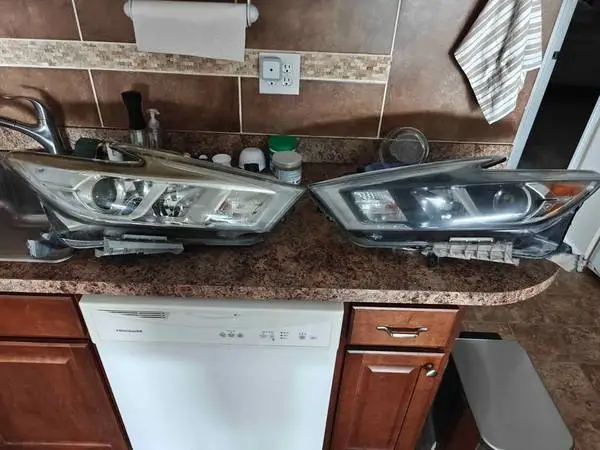 2017 Nissan Maxima Headlights – OEM – Both Working