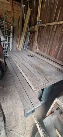Over size picknick table 8