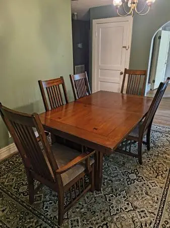 DINNING ROOM SET