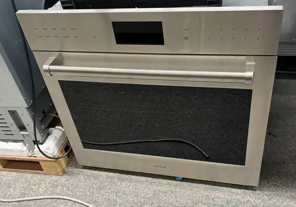 STAINLESS STEEL WOLF OVEN E SERIES