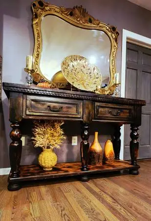 HIGH END THOMASVILLE BUFFET SERVER / ENTRY TABLE TV STAND