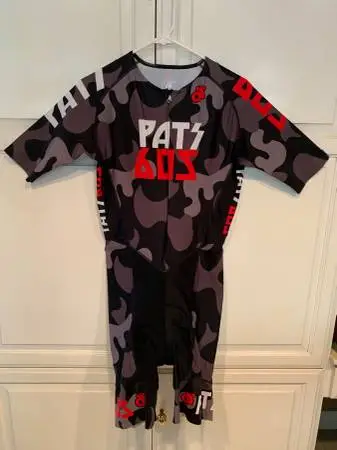 CYCLING SPEEDSUIT / mens large, Pats 605 cycling