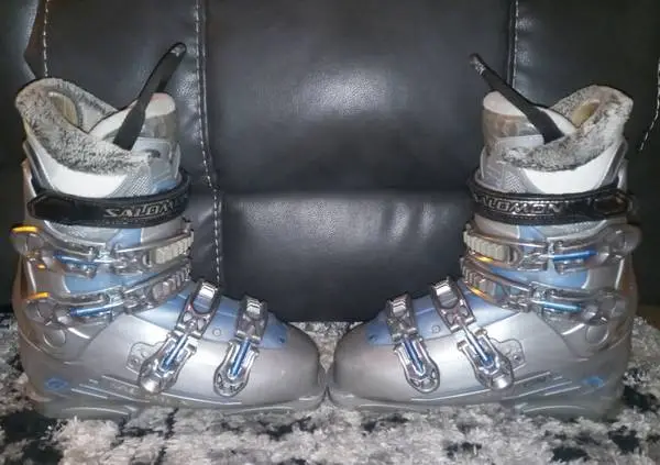 Salomon Irony 6 ski boots womens size 8 25.5 mondo