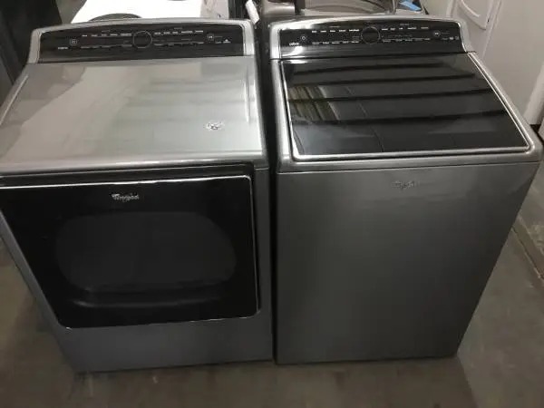 Whirlpool cabrio grey washer and dryer set