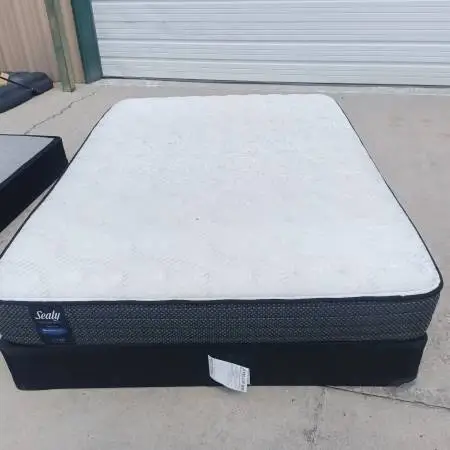Sealy queen mattress and box spring