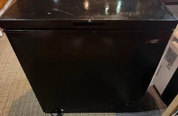 Chest freezer