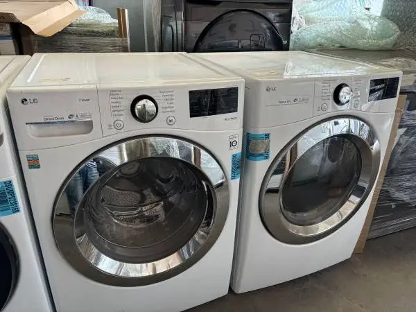 New Open Box LG Washer/Dryer Gas or Electric Set