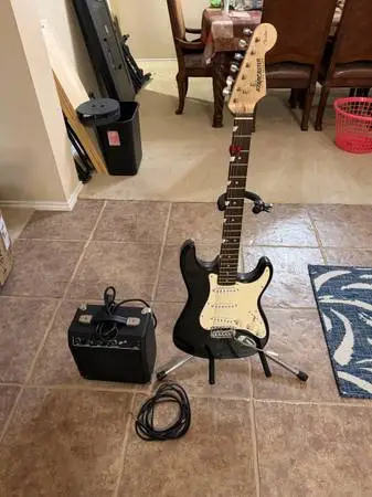 Fender Starcaster & Fender SP-10 Amp